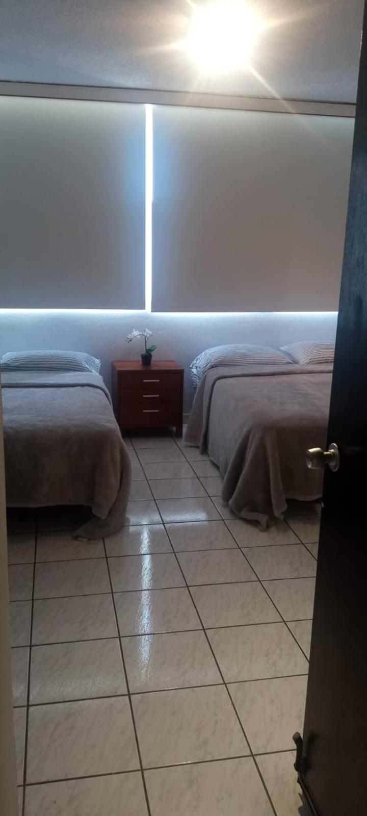 Marbella Apartments San Juan Rom bilde