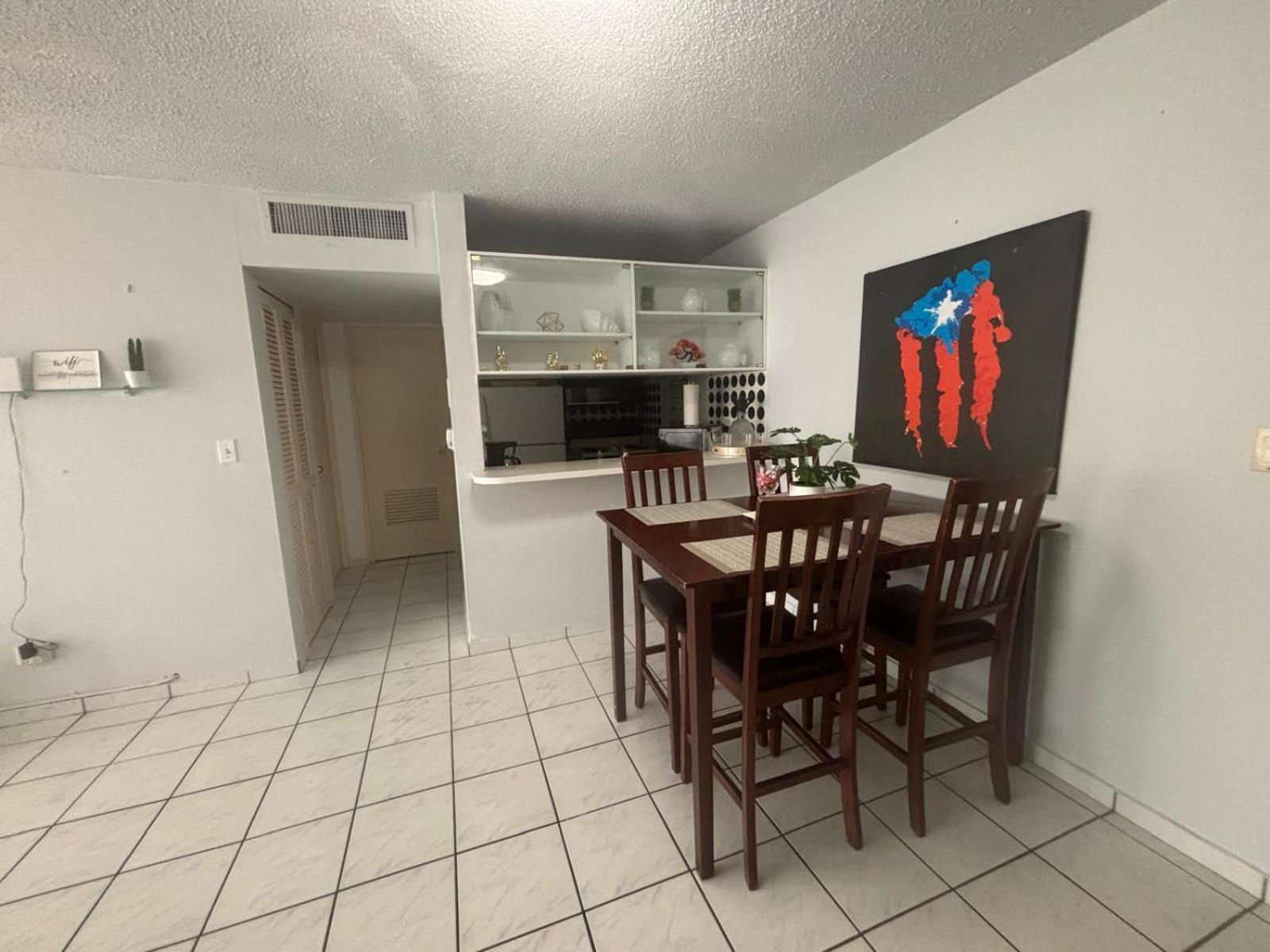Marbella Apartments San Juan Rom bilde