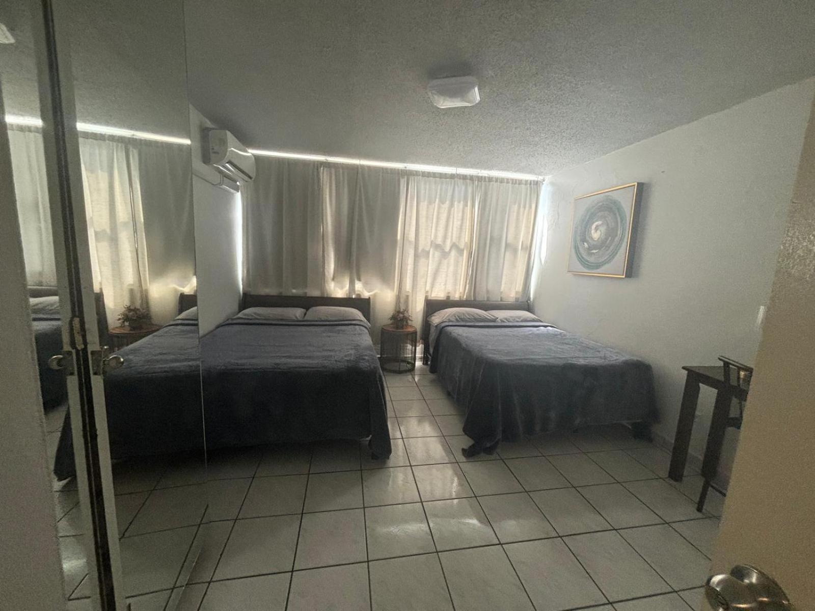 Marbella Apartments San Juan Rom bilde